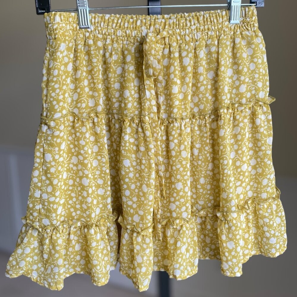 Sienna Sky Floral Mini Skirt Size M